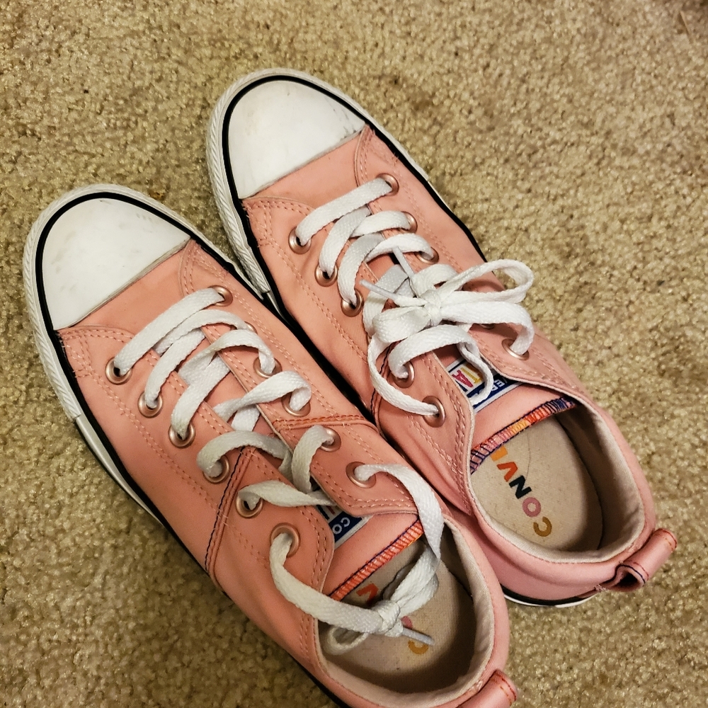 Light pink with rainbow stich converse women's 7.5